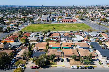3334-36 Chamoune Ave. San Diego, CA 92105