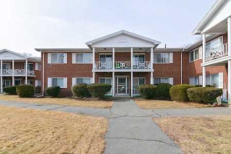 28 Bayberry Drive #1 Sharon, MA 02067