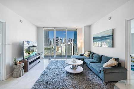 55 SE 6th St #2603 Miami, FL 33131