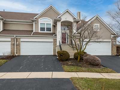 2637 Old Woods Trl Plainfield, IL 60586