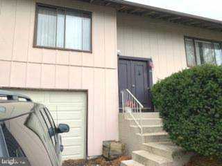 20 Pinewood Ln Sicklerville, NJ 08081