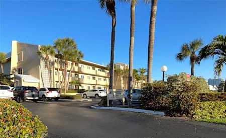 3400 Gulf Blvd #304 Belleair Beach, FL 33786