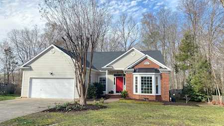 6600 Lyndonville Dr Charlotte, NC 28277