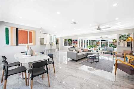 4841 NE 13th Ter Oakland Park, FL 33334