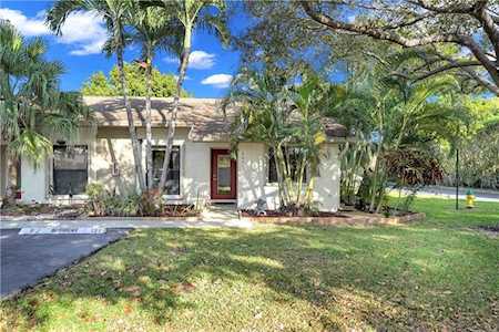 3090 S Oakland Forest Dr #1906 Oakland Park, FL 33309