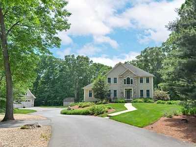 14 Richard Circle Seekonk, MA 02771