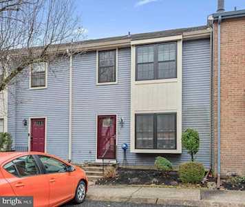 18 Crofton Commons Cherry Hill, NJ 08034
