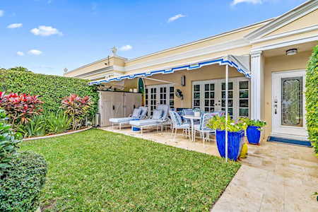 225 Everglade Avenue #6 Palm Beach, FL 33480