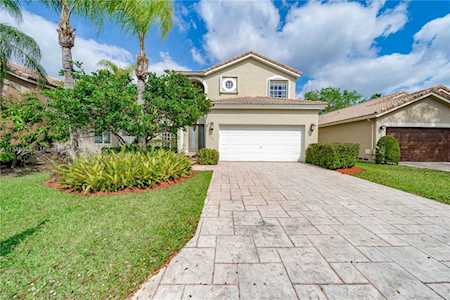 11255 NW 53rd Ct Coral Springs, FL 33076