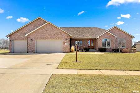 529 N Hurff Dr Elmwood, IL 61529