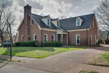 801 Bircham Ct Nashville, TN 37221