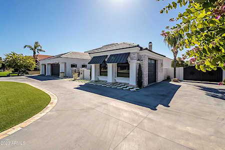 3227 E Encanto Street Mesa, AZ 85213