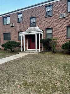 6 Lawrence Dr #A White Plains, NY 10603