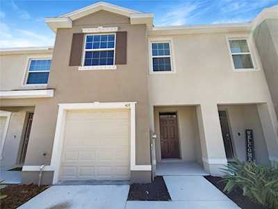 408 Newmont CIRCLE Ruskin, FL 33570