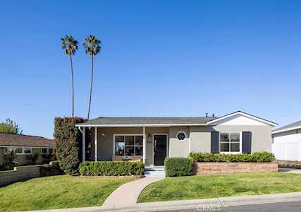 565 Seaward Rd Corona Del Mar, CA 92625
