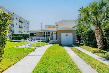 1974 Marseille Dr Miami Beach, FL 33141