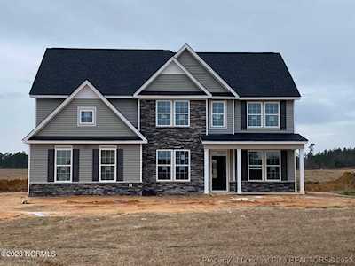 319 Rocking Horse Ln Raeford, NC 28376