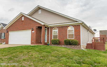 2036 Osprey Cove Dr Shelbyville, KY 40065