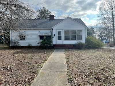 162 S Sycamore St Mooresville, NC 28115