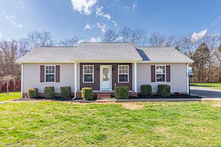 200 Tarpley Ave Cornersville, TN 37047