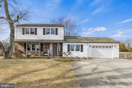1702 Franklin Ct Turnersville, NJ 08012