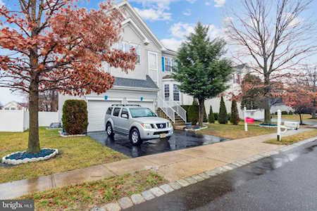 10 Allegheny Ln Bordentown, NJ 08505