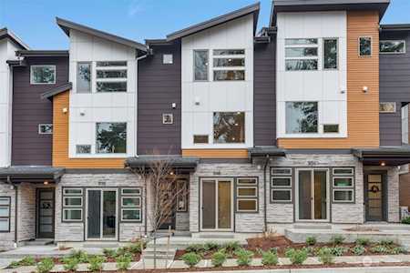 946 Dove Tail Ln NW #05 Bainbridge Island, WA 98110