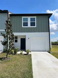 1040 Appleton St Davenport, FL 33837