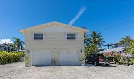 8 Pepita St Fort Myers Beach, FL 33931