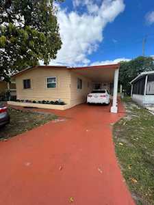 461 NW 135th Way Plantation, FL 33325