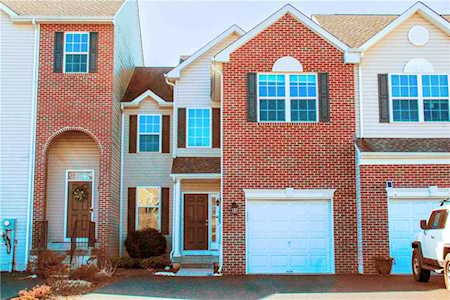 5392 Spring Ridge Dr Macungie, PA 18062