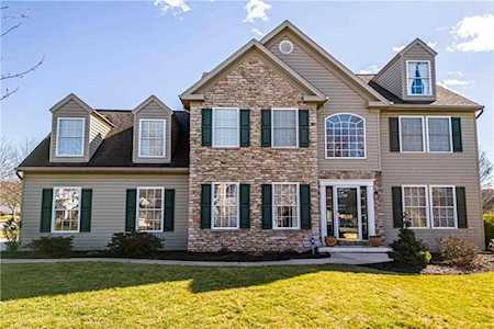 5826 Meadow Dr Orefield, PA 18069