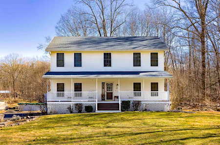 27 Hardenburgh Rd Ulster Park, NY 12487