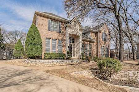 3128 Cedarpoint Drive Grapevine, TX 76051