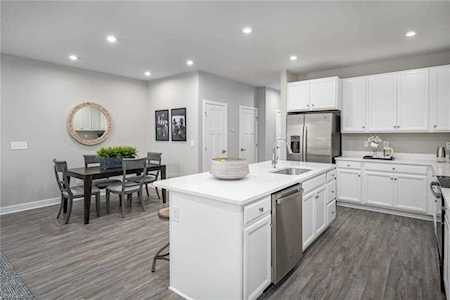 1607 Whistling Rd Chesapeake, VA 23323