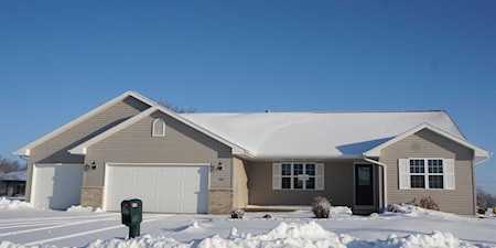 599 Country Breeze Ln Black Creek, Village of Black Creek, WI 54106