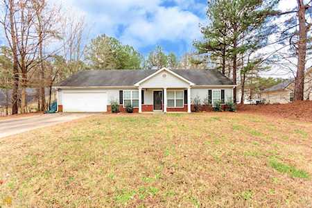 15 Palmer Pl Grantville, GA 30220