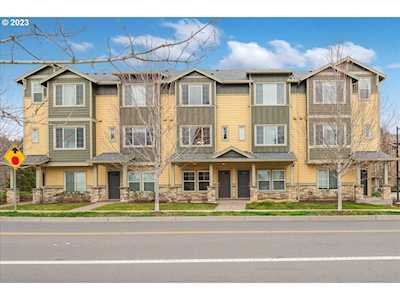 7824 NE Heiser ST Hillsboro, OR 97006