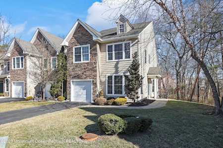 83 Osprey Dr Old Bridge, NJ 08857