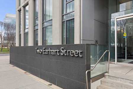 2 Earhart St #113 Cambridge, MA 02141