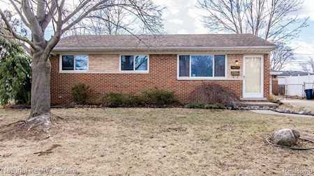 34207 Algonquin St Westland, MI 48185