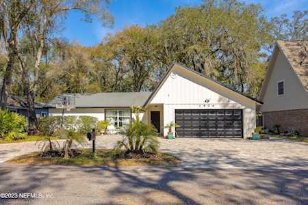 1904 Strickland RD Neptune Beach, FL 32266