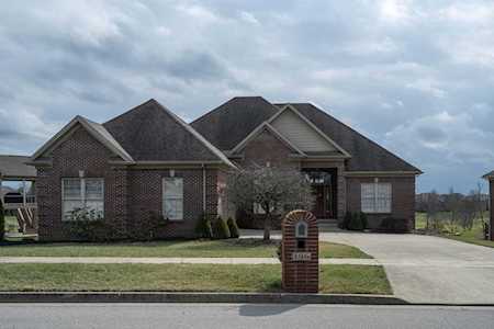 196 Clubhouse Dr Georgetown, KY 40324