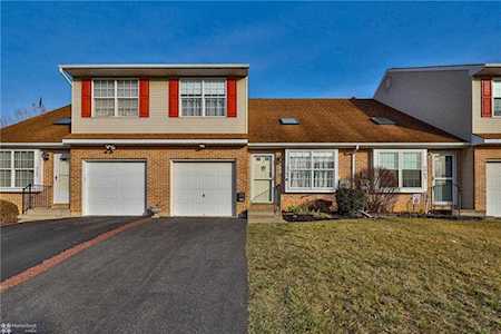 2705 Tamlynn Ln Easton, PA 18045