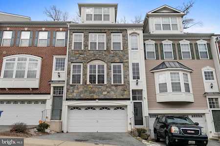 8 Lookout Dr Indian Head, MD 20640