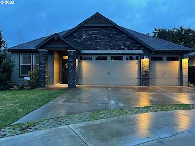 11708 NW 20th AVE Vancouver, WA 98685