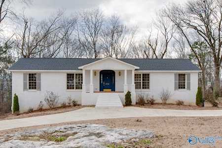 5718 SE Tannahill Circle Huntsville, AL 35802