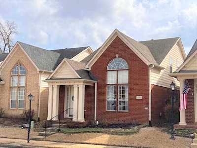 10435 Kensington Cir Collierville, TN 38017