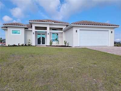1316 N Old Burnt Store Rd Cape Coral, FL 33993