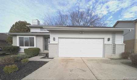 31115 Partridge Chesterfield, MI 48047